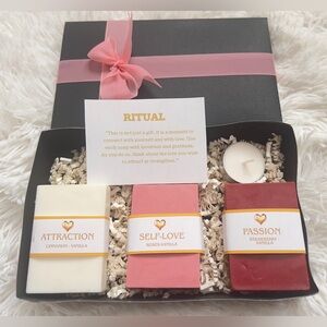 Handmade Soap Gift Set | Valentine’s Day|Perfect Gift | Labels available Spanish